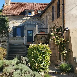 https://le-mas-de-carrie.midi-pyreneeshotels.com